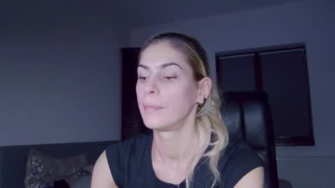 blonde4pasion online show from 7, 12, 2024