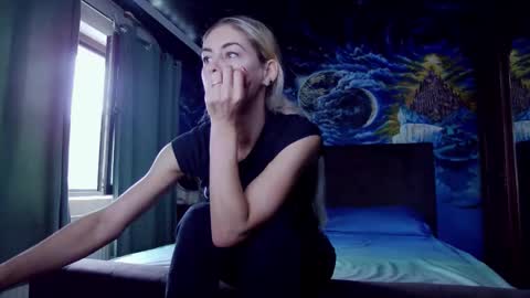 blonde4pasion online show from 12, 9, 2025