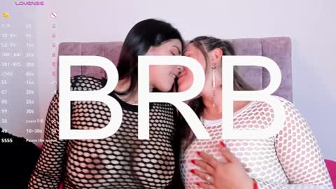 Esperancita and Karina online show from 28, 1, 2025