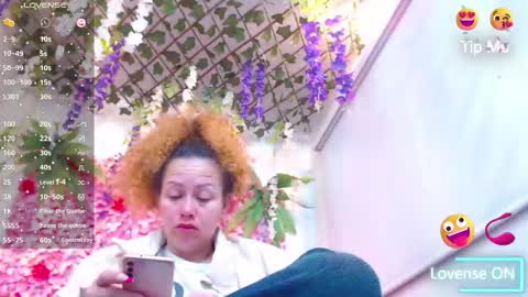 blonde_squirt_ online show from 15, 1, 2026