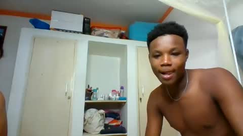 Snapshot of blondebarbiey chatting on 19, 6, 2026 blonde online show from 19, 6, 2026