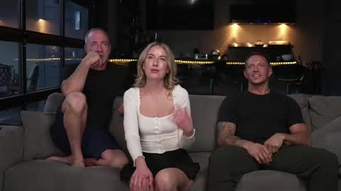 blondefoxsilverfox online show from 2, 3, 2025