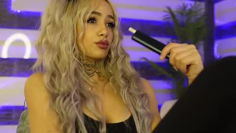 blondie_muller online show from 23, 9, 2025