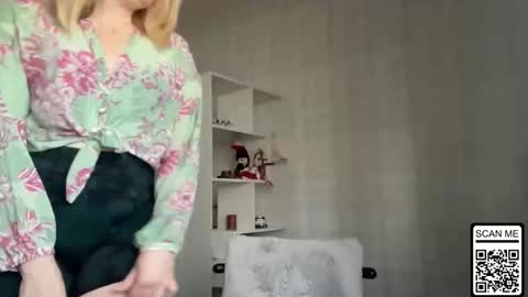 blondie_xoxoxo online show from 14, 3, 2026