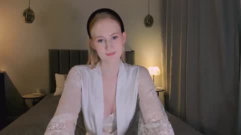 Snapshot of blondiemermaid chatting on 6, 12, 2024 Mia online show from 6, 12, 2024