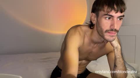 Snapshot of blondultra chatting on 5, 12, 2024 blondultra online show from 5, 12, 2024