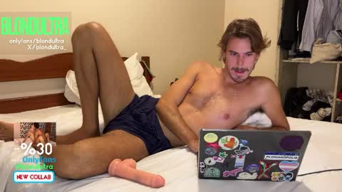 Snapshot of blondultra chatting on 8, 5, 2026 blondultra online show from 8, 5, 2026