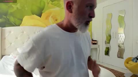 Snapshot of blowmyxxl chatting on 11, 5, 2026 Nico online show from 11, 5, 2026