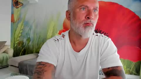 Snapshot of blowmyxxl chatting on 16, 5, 2026 Nico online show from 16, 5, 2026