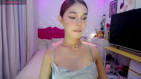 Snapshot of blue_aiveexx chatting on 2, 7, 2026 aivee online show from 2, 7, 2026