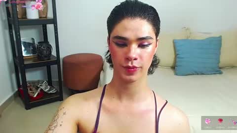 model independent  online show from 23, 7, 2026