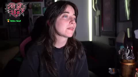 Blue online show from 25, 4, 2026