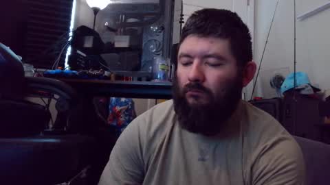 Snapshot of bluecollar117 chatting on 8, 3, 2026 bluecollar117 online show from 8, 3, 2026