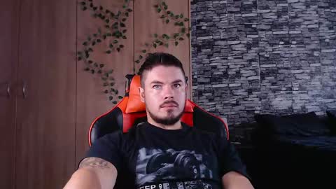 blueeyeboy0 online show from 4, 5, 2026