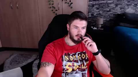 blueeyeboy0 online show from 8, 7, 2026