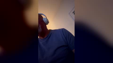 blueeyecowbow online show from 14, 3, 2026