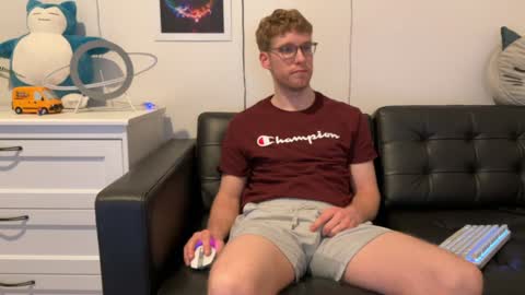 blueeyedtallguy online show from 8, 1, 2025