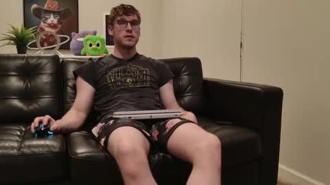 blueeyedtallguy online show from 7, 10, 2025