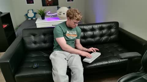 blueeyedtallguy online show from 18, 1, 2026