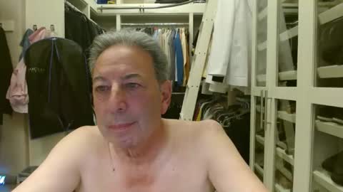 Snapshot of blueisles chatting on 11, 2, 2025 blueisles online show from 11, 2, 2025