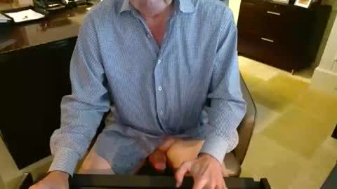 Snapshot of blueisles chatting on 30, 11, 2025 blueisles online show from 30, 11, 2025