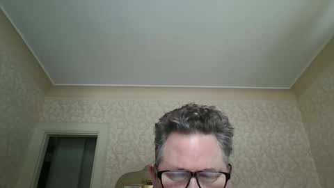 bluemoose70 online show from 6, 1, 2025