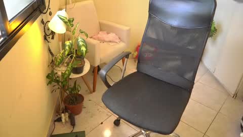 FLORAA online show from 7, 3, 2025