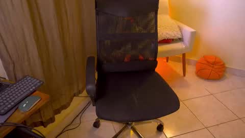 FLORAA online show from 11, 11, 2025