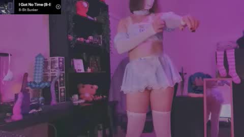 Blue online show from 4, 3, 2026