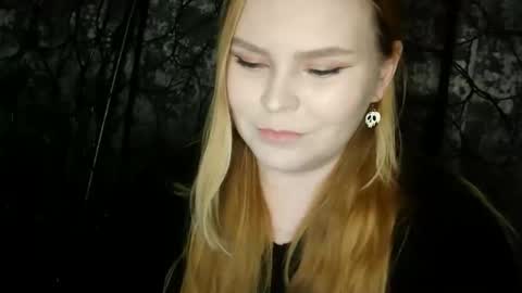 blushing_star online show from 24, 11, 2025