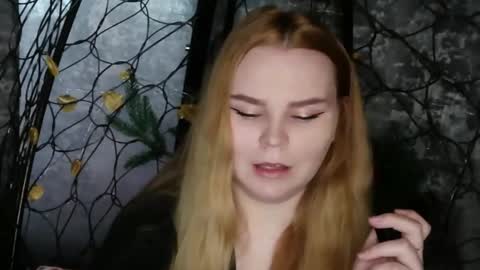 blushing_star online show from 18, 4, 2026