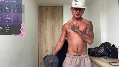 Bob  INDEPENDENT MODEL online show from 19, 4, 2026