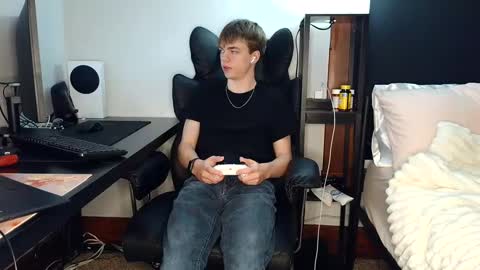 Snapshot of bobby72738 chatting on 19, 9, 2025 bobby72738 online show from 19, 9, 2025