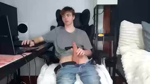 Snapshot of bobby72738 chatting on 10, 10, 2025 bobby72738 online show from 10, 10, 2025