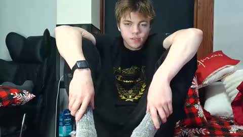 Snapshot of bobby72738 chatting on 10, 11, 2025 bobby72738 online show from 10, 11, 2025