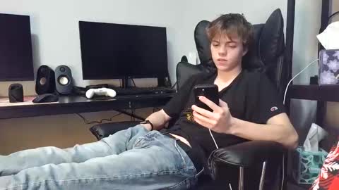 Snapshot of bobby72738 chatting on 25, 11, 2025 bobby72738 online show from 25, 11, 2025