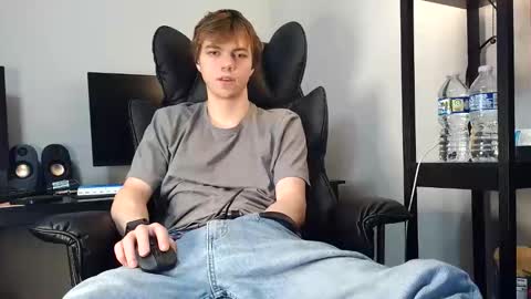 Snapshot of bobby72738 chatting on 5, 12, 2025 bobby72738 online show from 5, 12, 2025