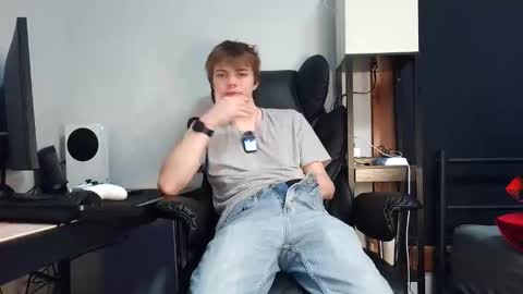 Snapshot of bobby72738 chatting on 16, 12, 2025 bobby72738 online show from 16, 12, 2025