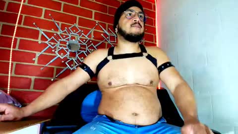 Snapshot of bobby_kbrera chatting on 12, 10, 2025 bobby_kbrera online show from 12, 10, 2025