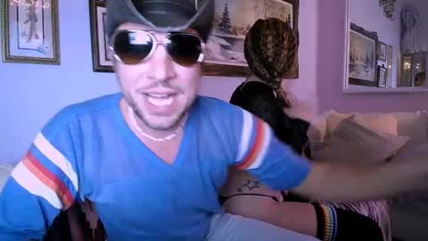 Bobby and Sadie online show from 7, 1, 2026