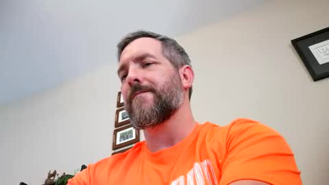 Snapshot of bobchmw chatting on 14, 5, 2026 Bobchmw online show from 14, 5, 2026