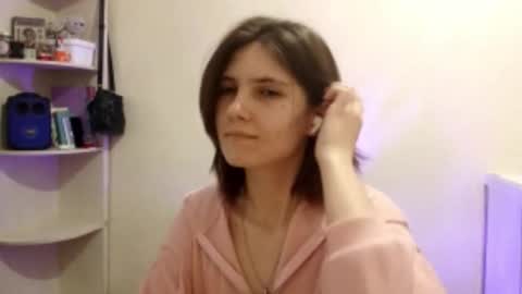 Mila online show from 10, 3, 2026