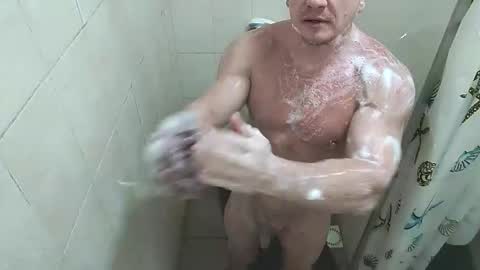 Snapshot of bodi5 chatting on 3, 10, 2025 BODI online show from 3, 10, 2025