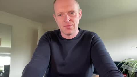 Snapshot of boegieboy76 chatting on 14, 10, 2025 ask me online show from 14, 10, 2025