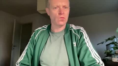 Snapshot of boegieboy76 chatting on 2, 12, 2025 ask me online show from 2, 12, 2025