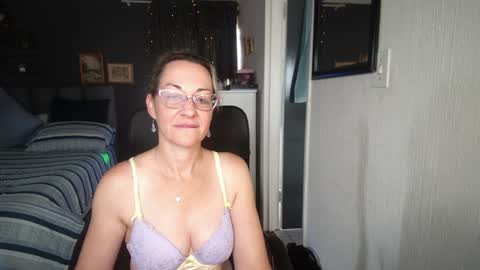 Ningifun couple online show from 2, 1, 2025