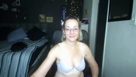 Ningifun couple online show from 9, 1, 2025