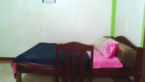 bombastic_darla online show from 22, 4, 2026