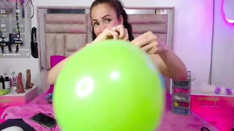 bombom_lux online show from 20, 6, 2026