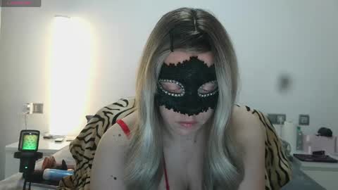 Lucy online show from 28, 3, 2026